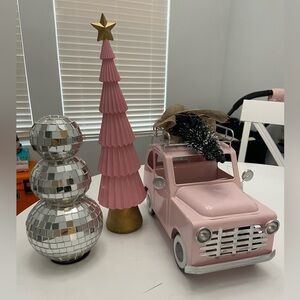 Pink Christmas Decor